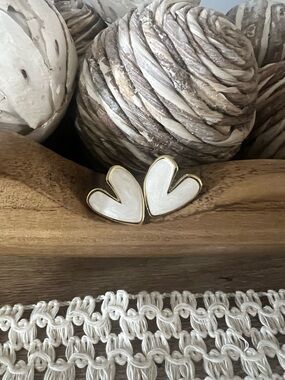 Gold-Trim White Heart Petal Stud Earrings